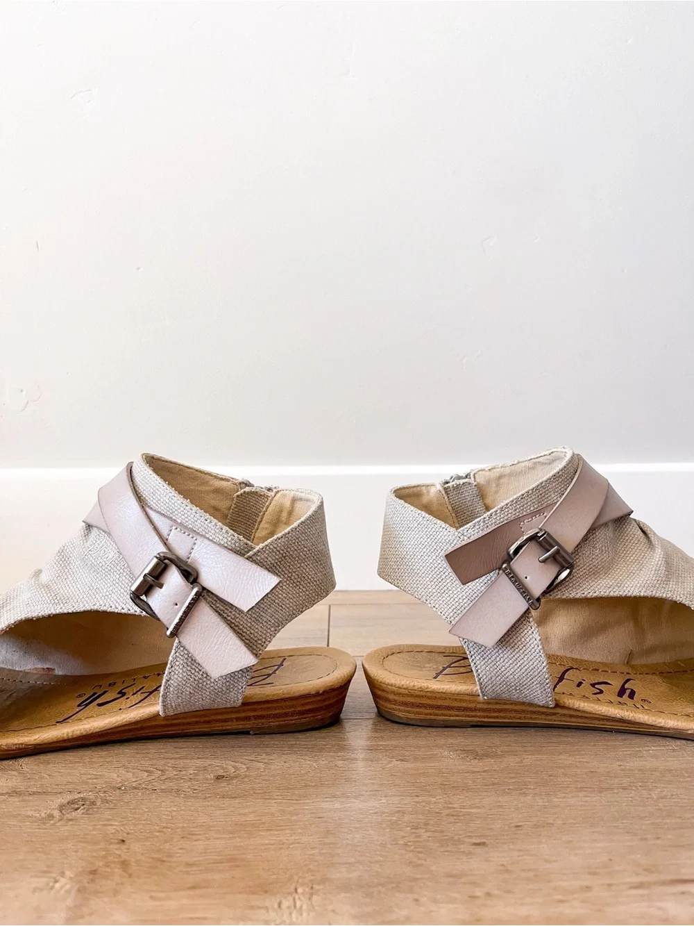Blowfish Malibu Balla Taupe Canvas Micro Wedge Sandals Size 9